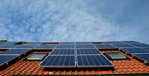 Panneau solaire photovoltaïque : découvrez les avis clients !
